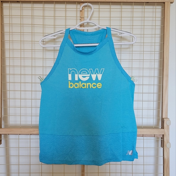 New Balance Tops - New Balance Women's Spring Impact Run Hybrid Print Tank